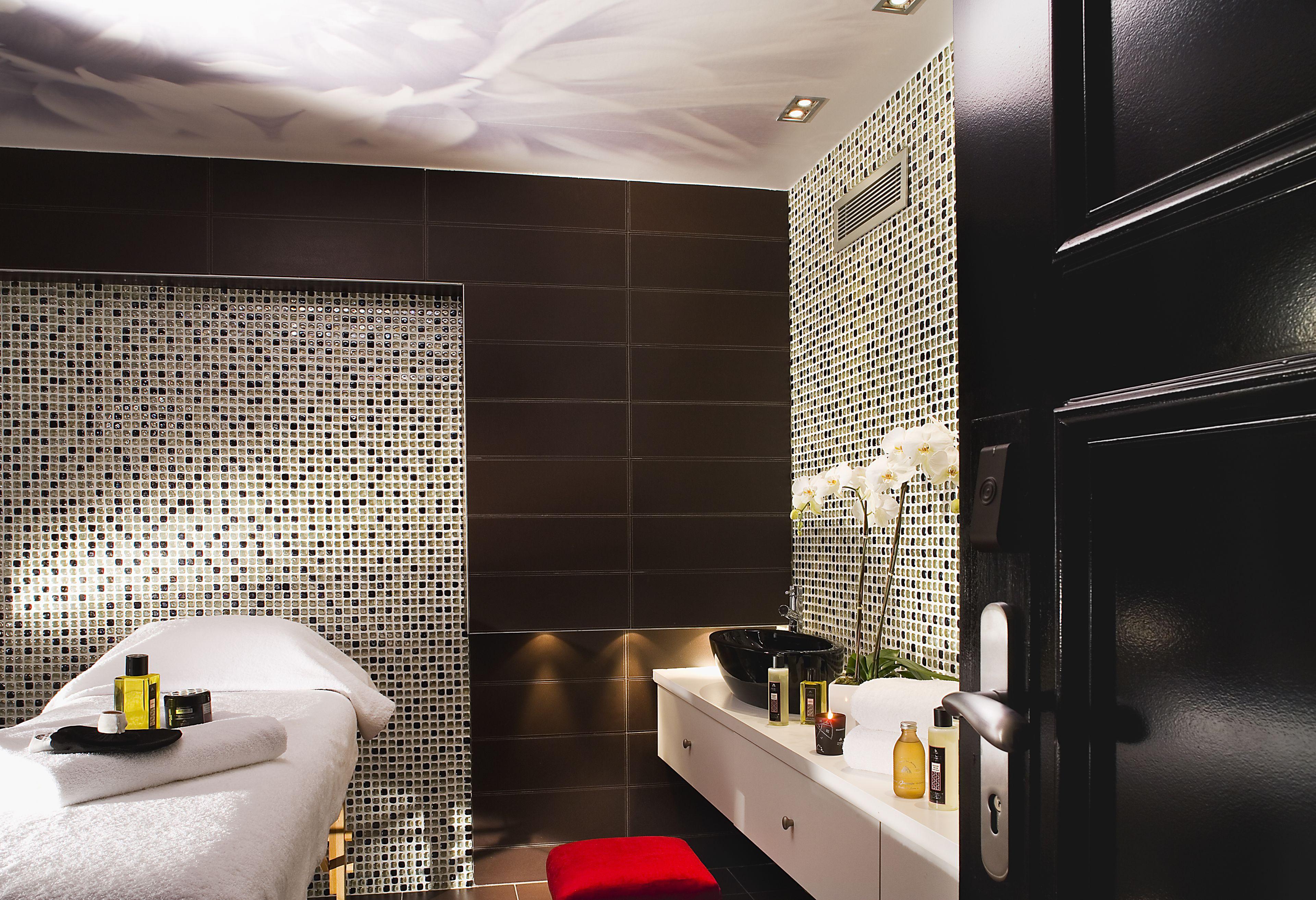 Des Académies Et Des Arts 4*