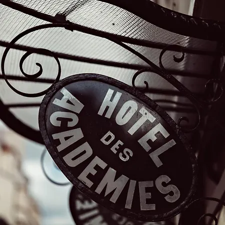 Hotel Des Académies Et Des Arts Parigi