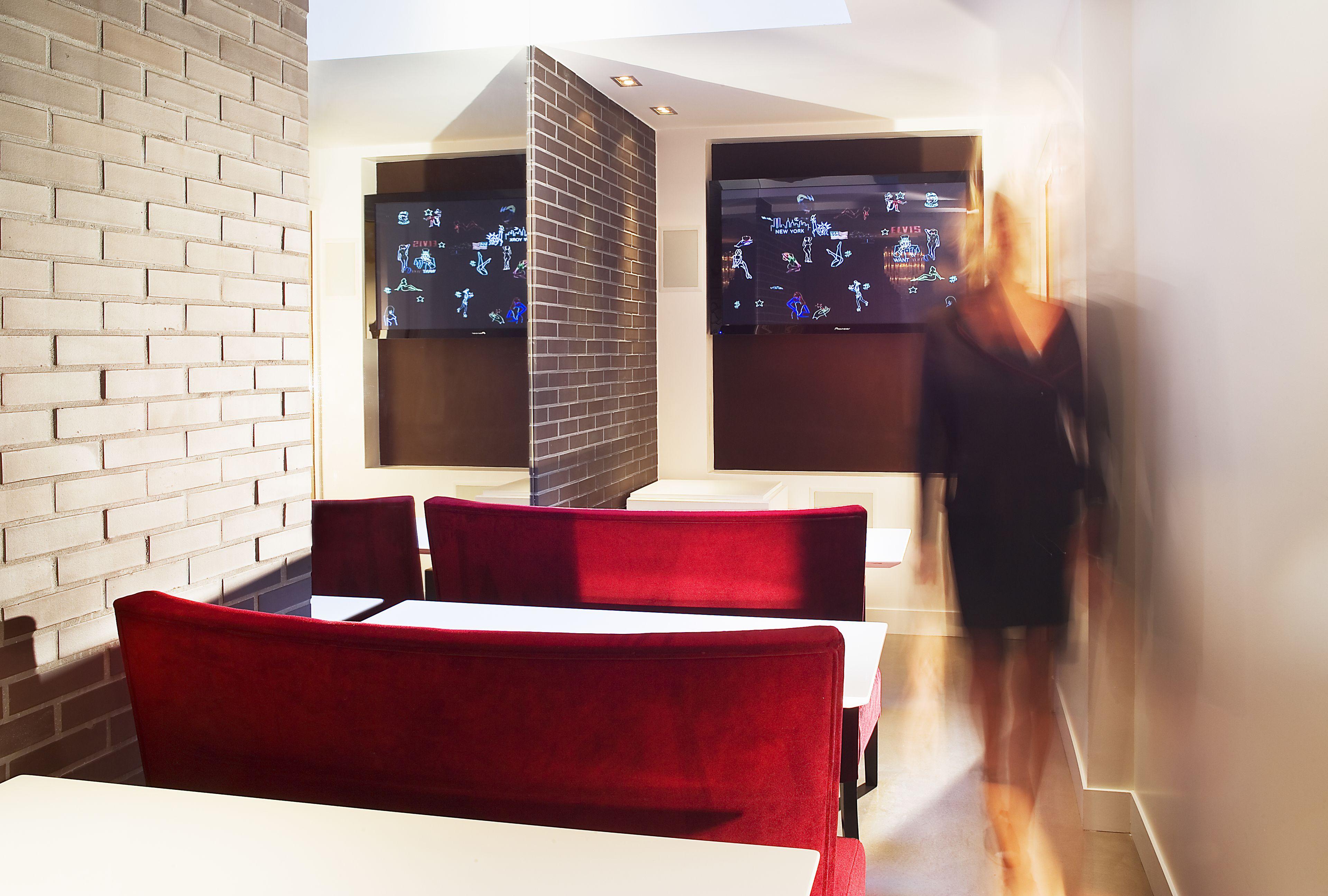 Des Academies Et Des Arts