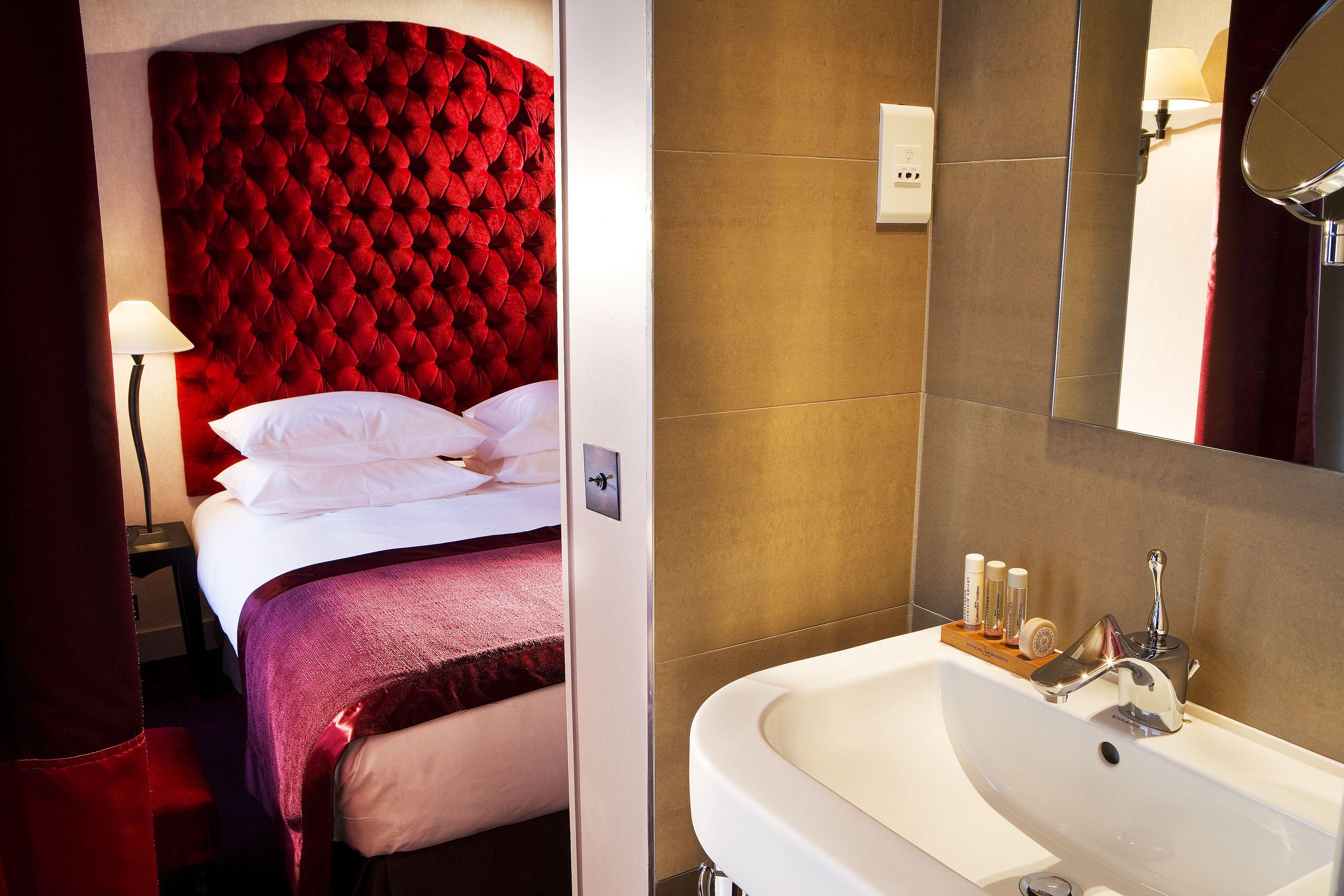 Des Academies Et Des Arts Hotel 4*